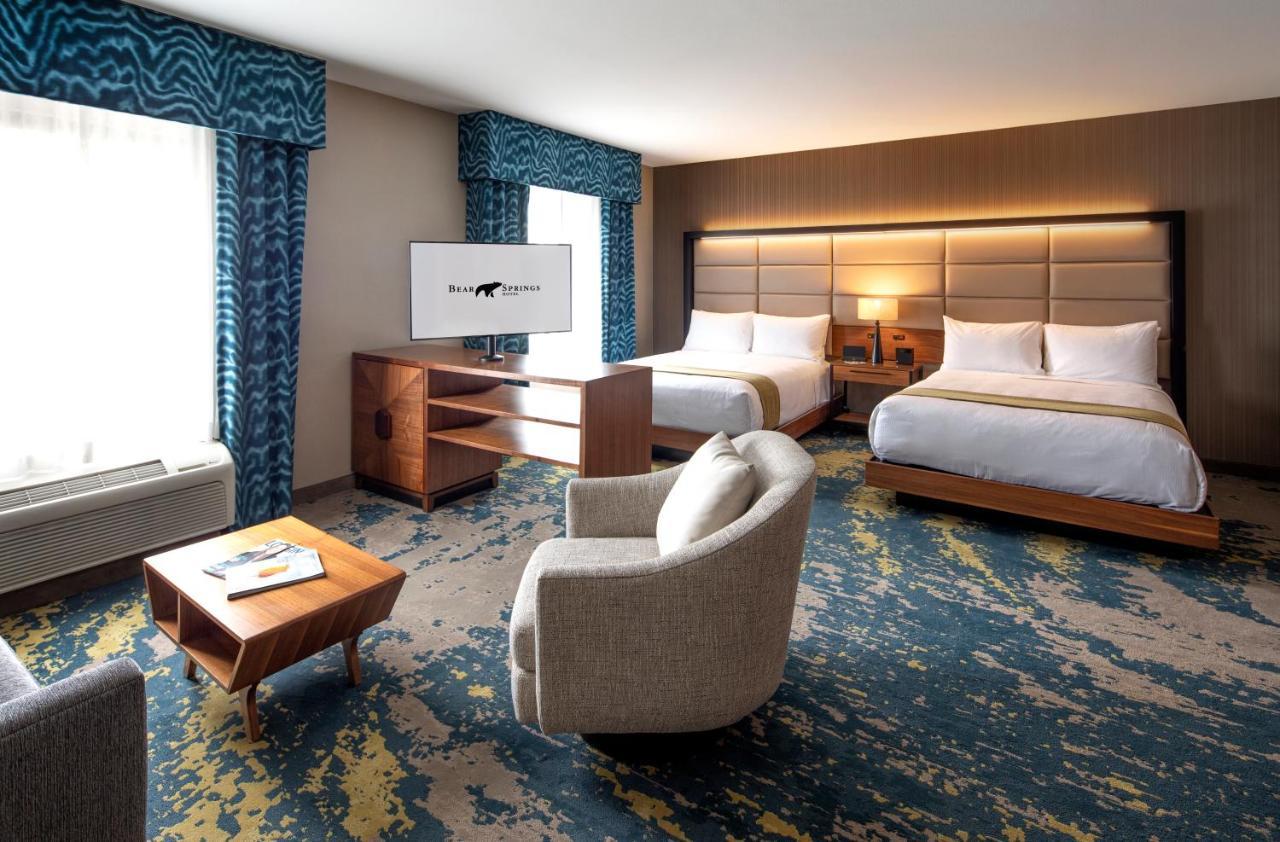 Bear Springs Hotel Хайленд Экстерьер фото