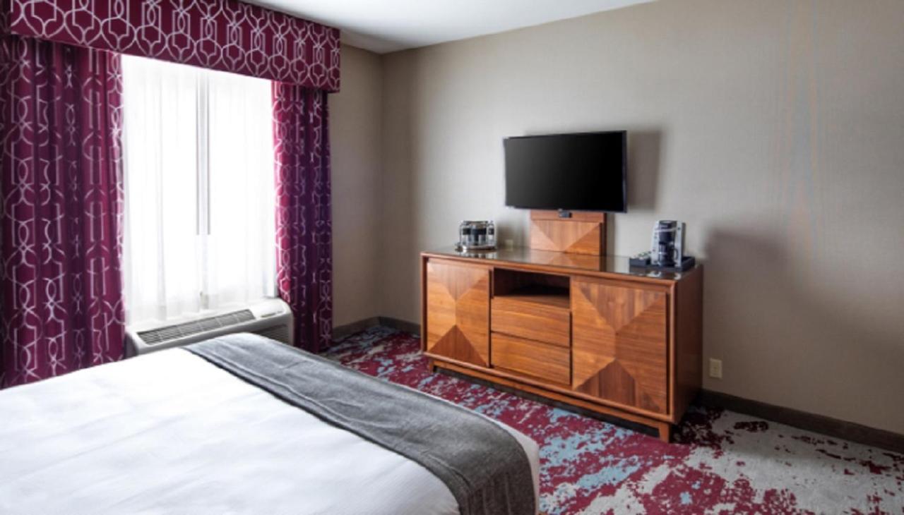 Bear Springs Hotel Хайленд Экстерьер фото
